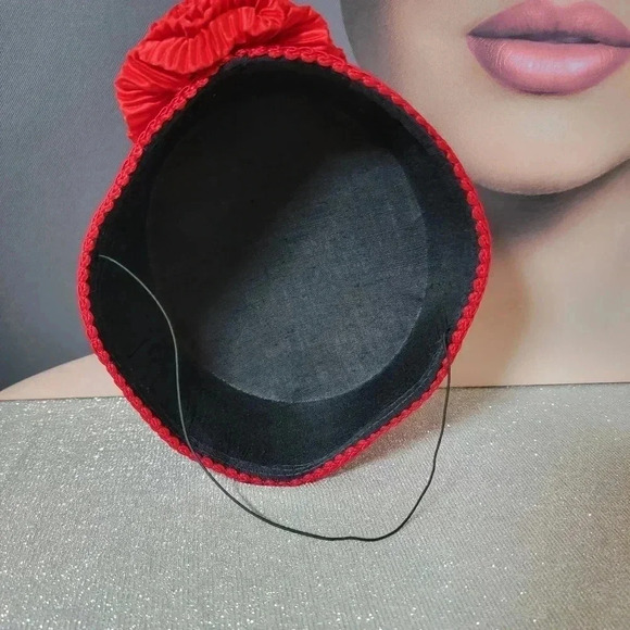 Vintage Red Satin Pillbox Hat - Picture 3 of 3